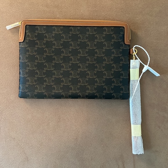 Celine Triomphe Small Clutch Bag- New with Tags - Picture 4 of 11